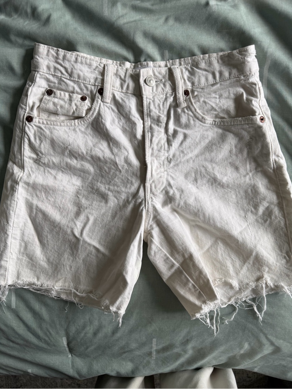 Zara White High-Rise Frayed Hem Denim Shorts